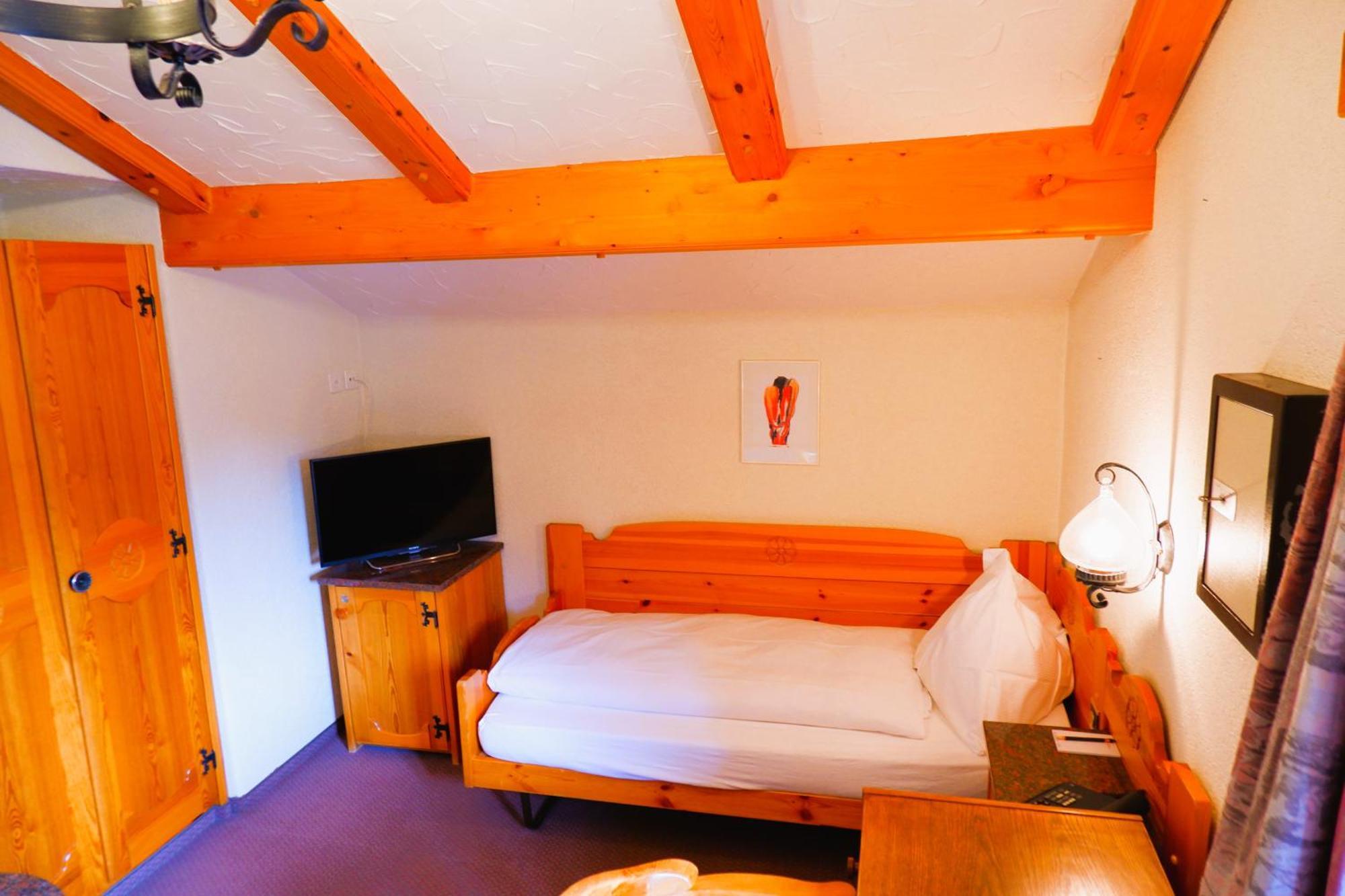 Hotel Christiania Saas-Fee Esterno foto