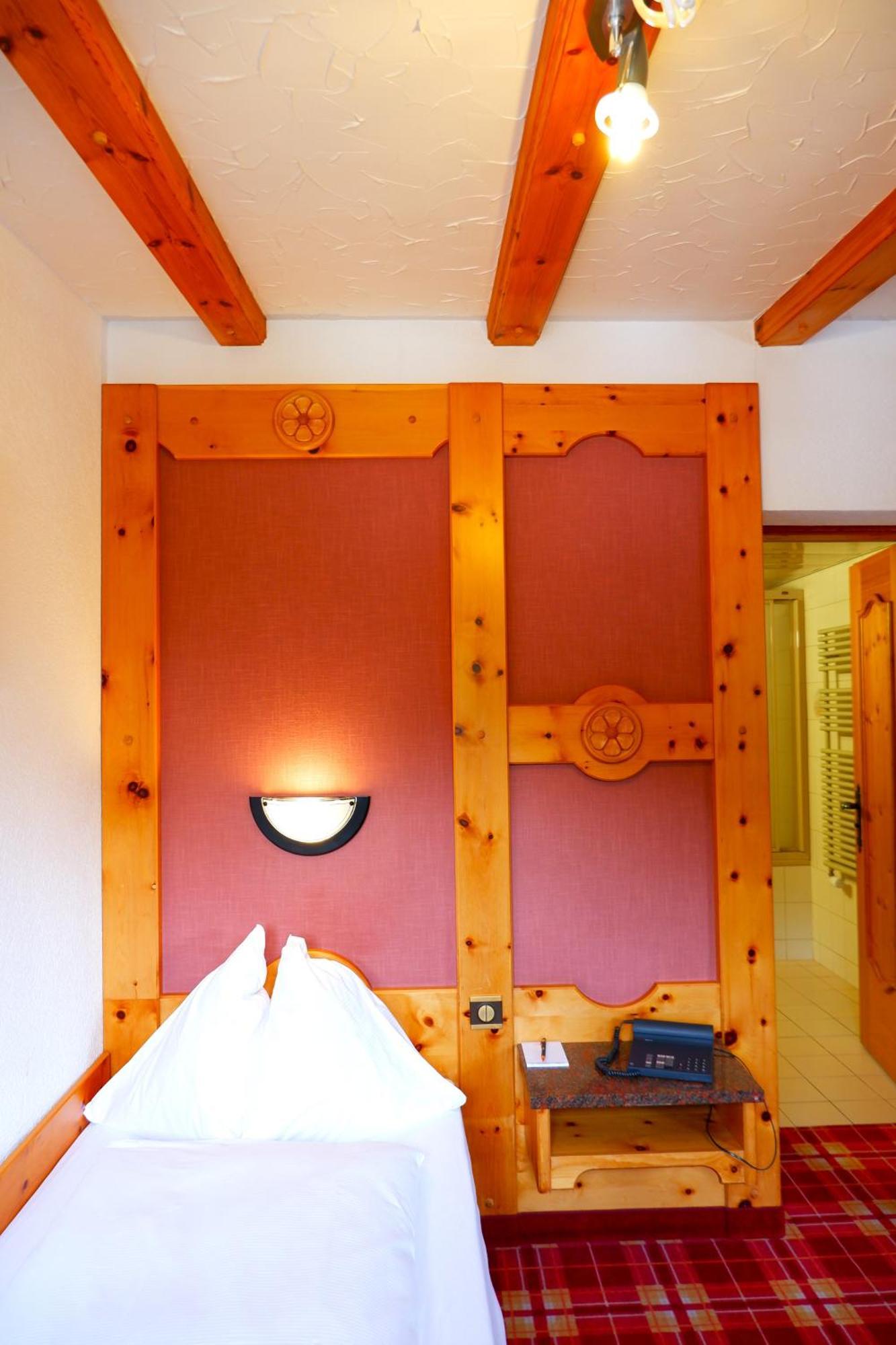 Hotel Christiania Saas-Fee Esterno foto